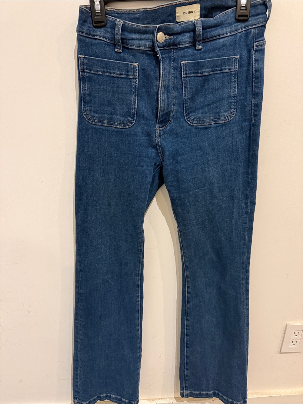 DL1961 Women’s Dark Blue Straight Jeans with Front Patch Pockets